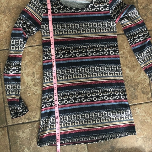 About A Girl - long sleeve fitted shirt sz small - Picture 5 of 5